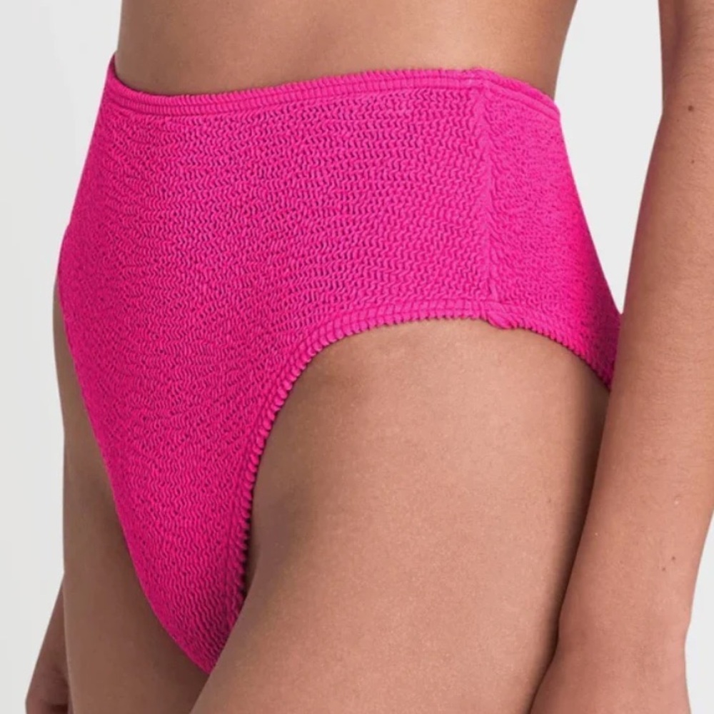 Bond-Eye Palmer in Bright Pink